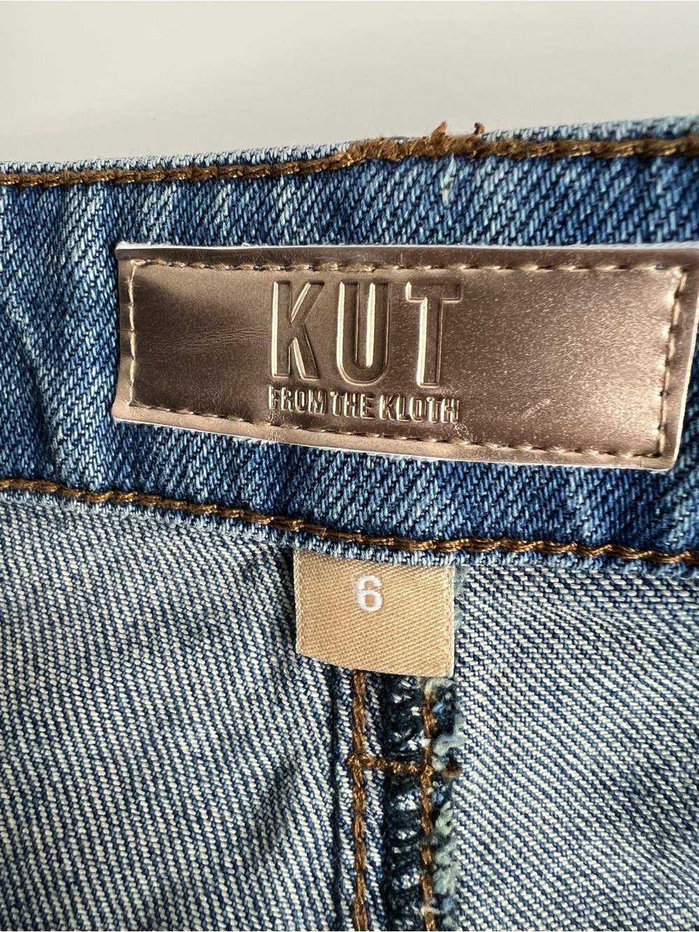 KUT From The Kloth Ashton Barrel Leg Jeans Sz 6 Light Wash High Rise Streetwear - Picture 8 of 10